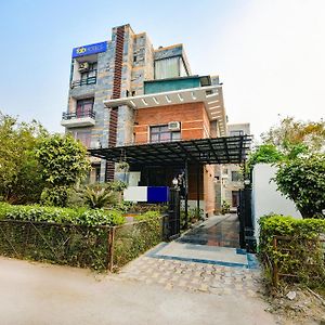 Fabhotel Luxury Retreat